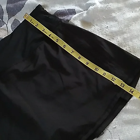 Black Athletic Skirt SKORT Sz M ☆ HIND Shorts - Picture 8 of 8